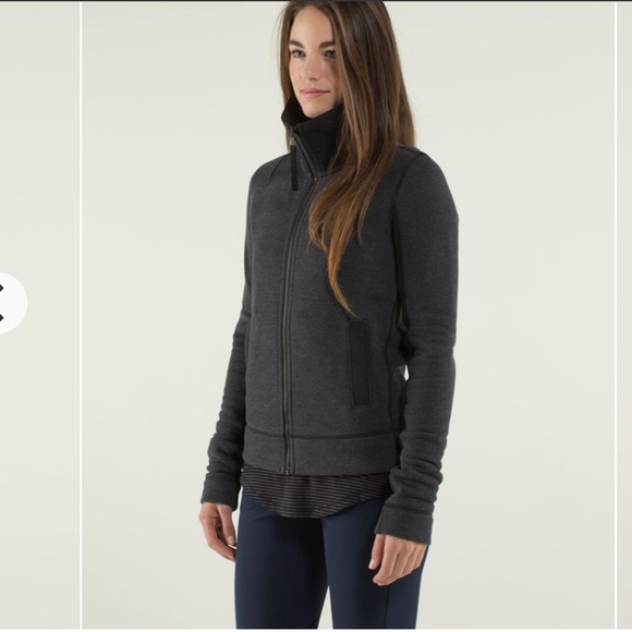 lululemon athletica Sweaters - LULULEMON EN ROUTE JACKET 4 HEATHERED BLACK BACK ZIPPER RUFFLE EEUC